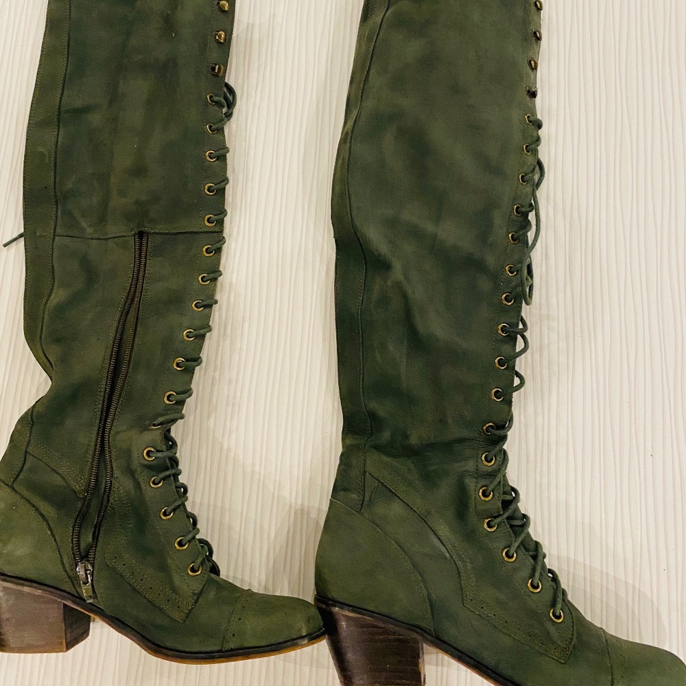 Jeffrey Campbell over the knee lace up boots sz 8m
